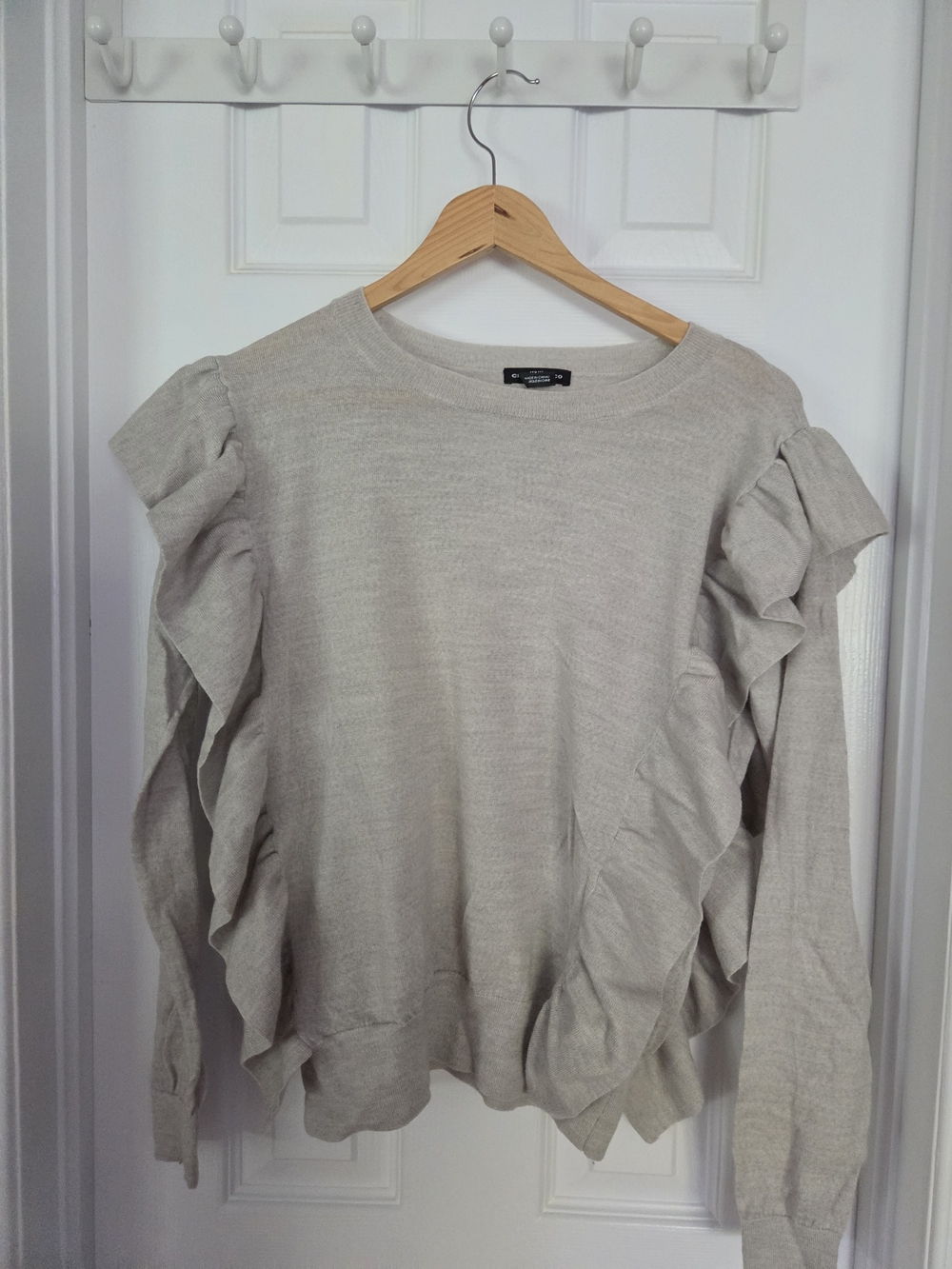 Club Monaco Beige Ruffle-Sleeve Sweater